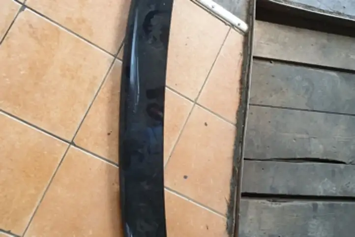 Volkswagen Touareg I (2002 - 2010) 7L6827933C Спойлер — фото 3