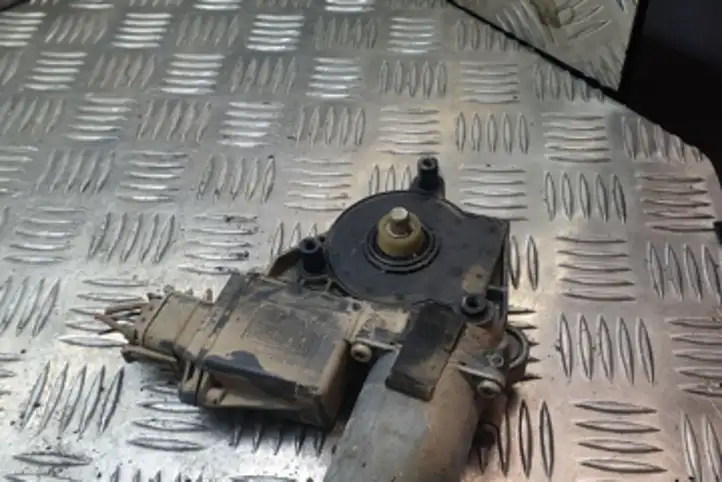 Opel Astra G (1998 - 2004) 0130821753 Стеклоподъемник задней двери — фото 1