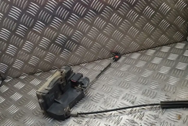 Opel Astra G (1998 - 2004) 90561154 Замок передней двери — фото 4