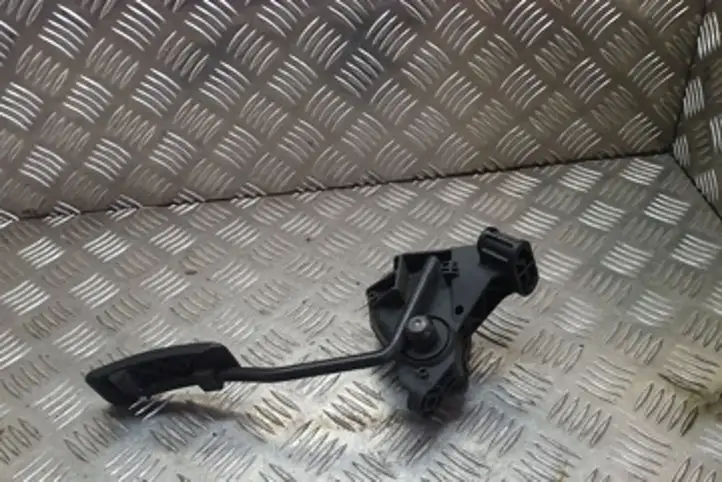 Opel Vectra C (2005 - 2009) 9186726 Педаль акселератора — фото 1