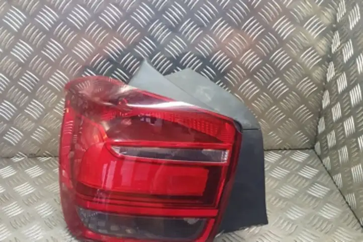 BMW 1 F20 F21 (2011 - 2019) 90006572 Задний фонарь в кузове — фото 1