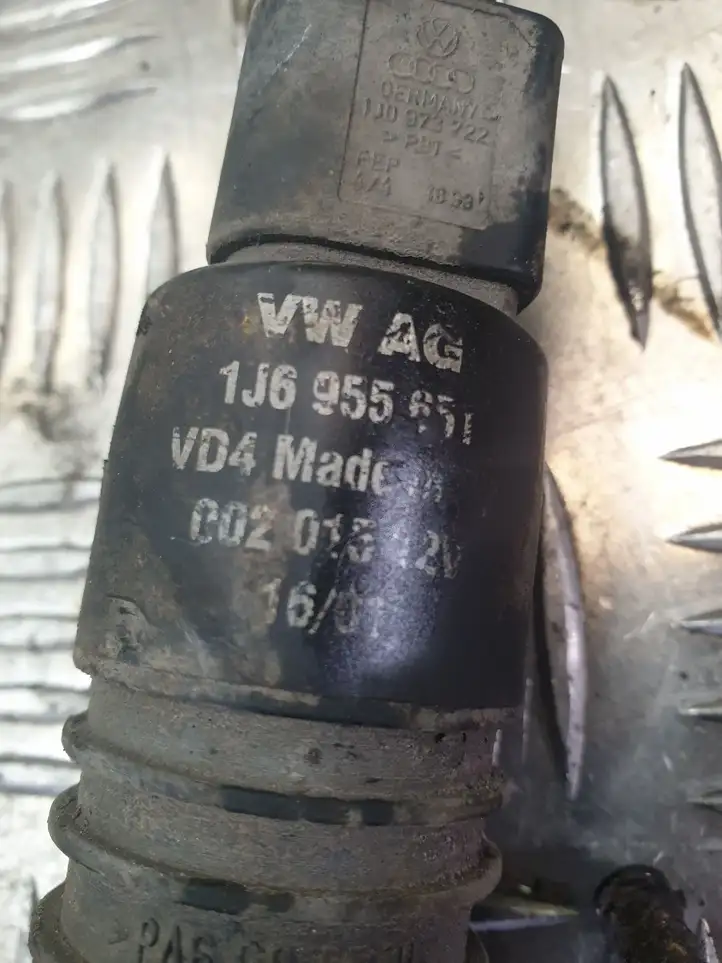 Volkswagen Sharan (2000 - 2003) 1J6955651 Насос омывателя стекла — фото 4
