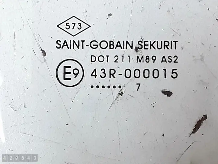 Renault Sandero II (2013 - 2018) e943r000015 Стекло передней двери — фото 2