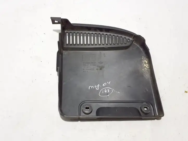 Renault Scenic II - Grand scenic II (2003 - 2006) 8200302466 Крышка ящика аккумулятора — фото 1