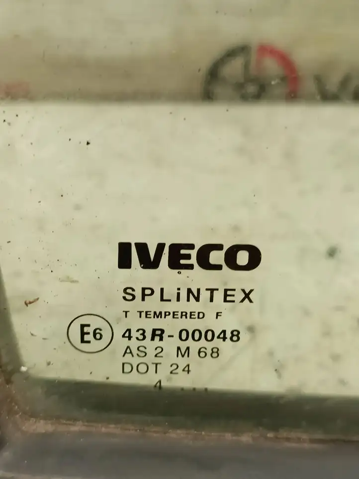 Iveco Daily Daily 35 - 40.10 (2001 - 2016) 43R00048 Форточка двери — фото 3