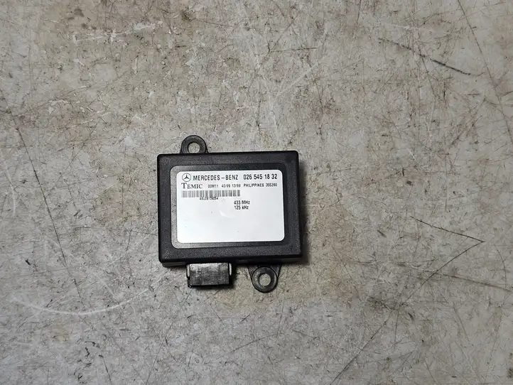 Mercedes-Benz Sprinter W901 W902 W903 W904 (1995 - 2007) 0265451832 Блок иммобилайзера — фото 1