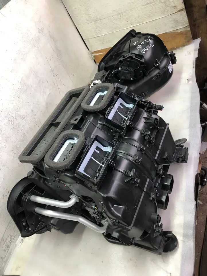 Mercedes-Benz C W206 (2021 - ) A2548306402 Комплект системы вентиляции салона — фото 2
