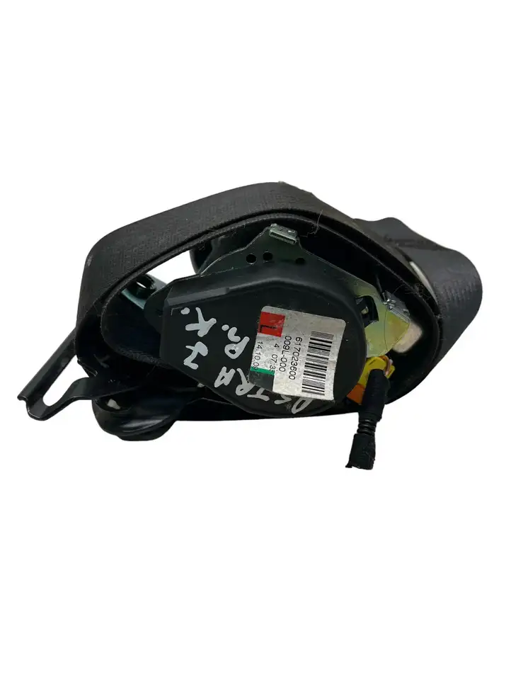 Opel Astra J (2009 - 2012) F13297085 Передний ремень безопасности — фото 1