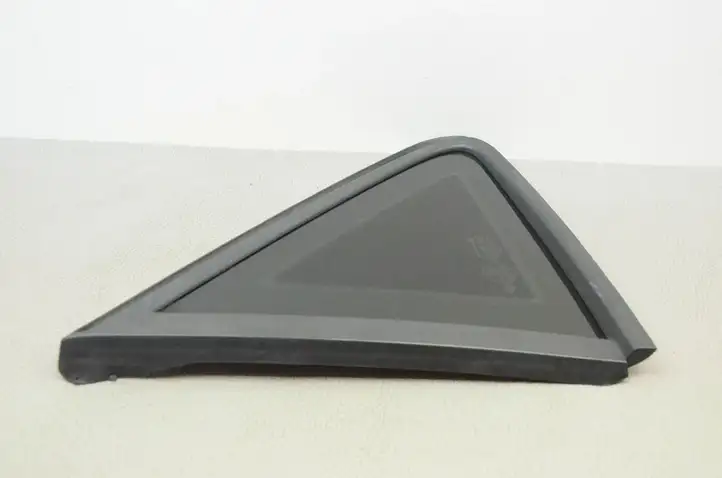 Seat Leon (5F) (2012 - 2019) 5F4845041H Заднее боковое стекло — фото 4
