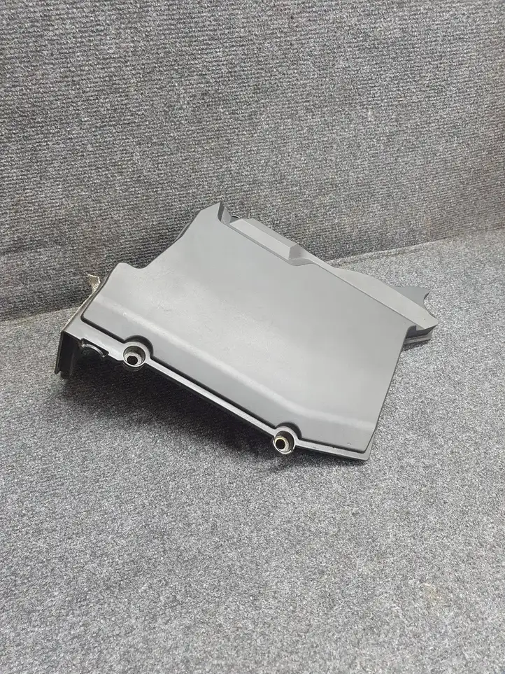 BMW 3 F30 F35 F31 (2012 - 2018) 9350711 Крышка ящика аккумулятора — фото 1