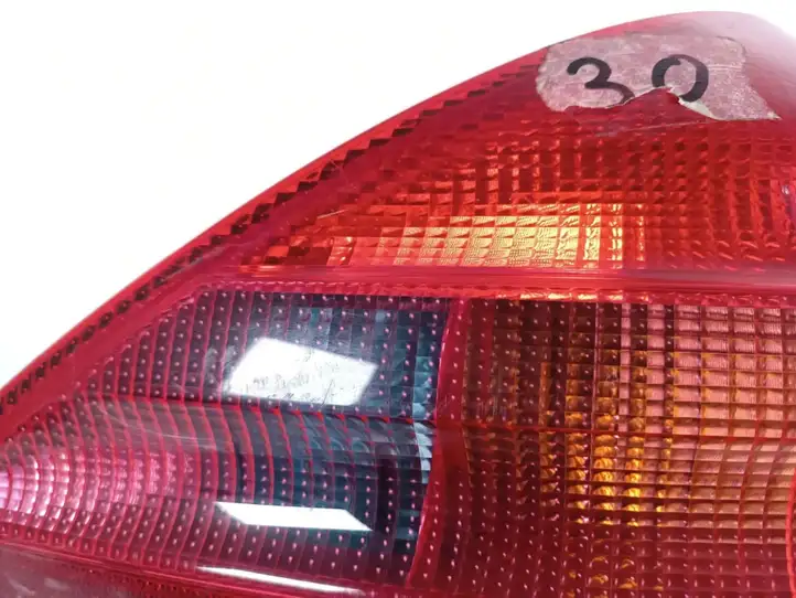 Mercedes-Benz SL R230 (2001 - 2012) A2308200264 Задний фонарь в кузове — фото 3