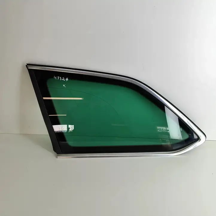 Skoda Octavia Mk3 (5E) (2013 - 2019) 5E9845297 Заднее боковое стекло — фото 1