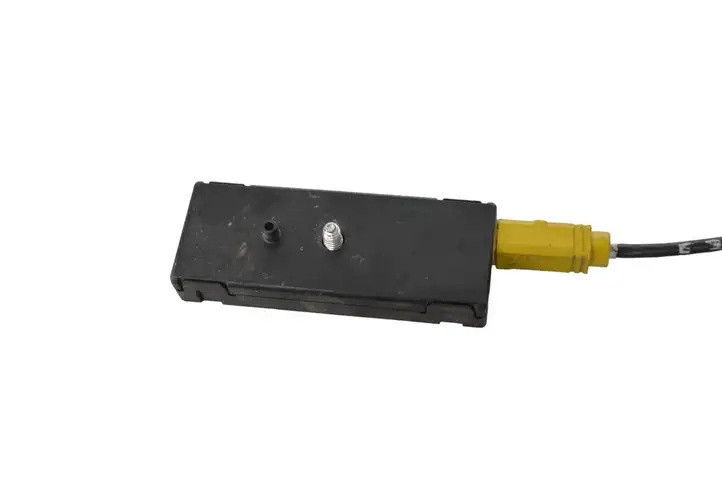 BMW 3 G20 G21 (2019 - ) 6838575 Усилитель антенны — фото 2