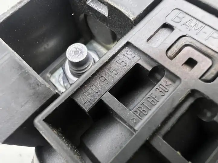 Audi A4 S4 B8 8K (2007 - 2011) 4F0915519 Плюсовой провод аккумулятора — фото 6
