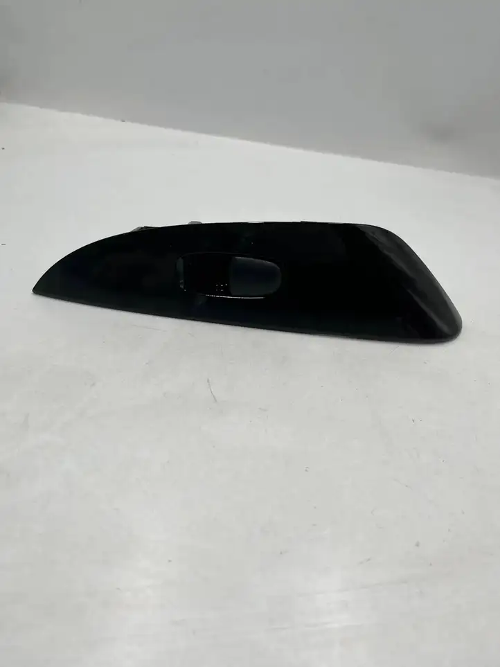 Nissan Leaf II (ZE1) (2017 - ) 829613NL0A Накладка кнопки стеклоподъемника — фото 1