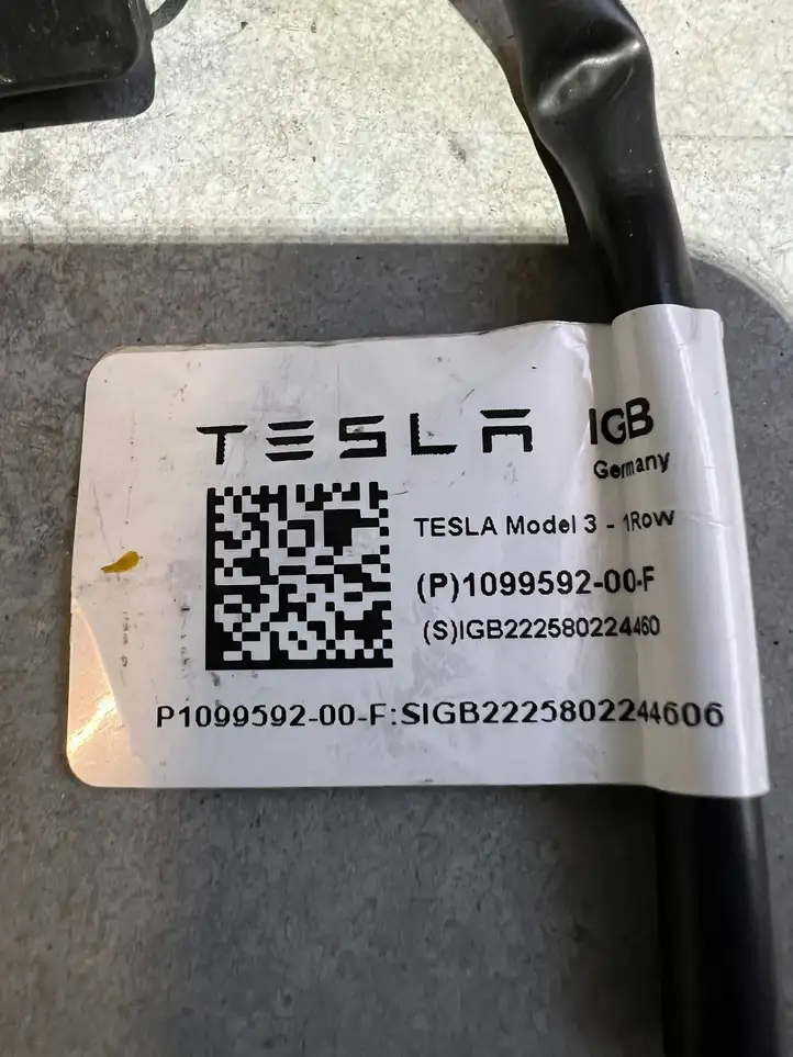 Tesla Model Y (2019 - 2024) 109959200F Датчик занятости сиденья — фото 5