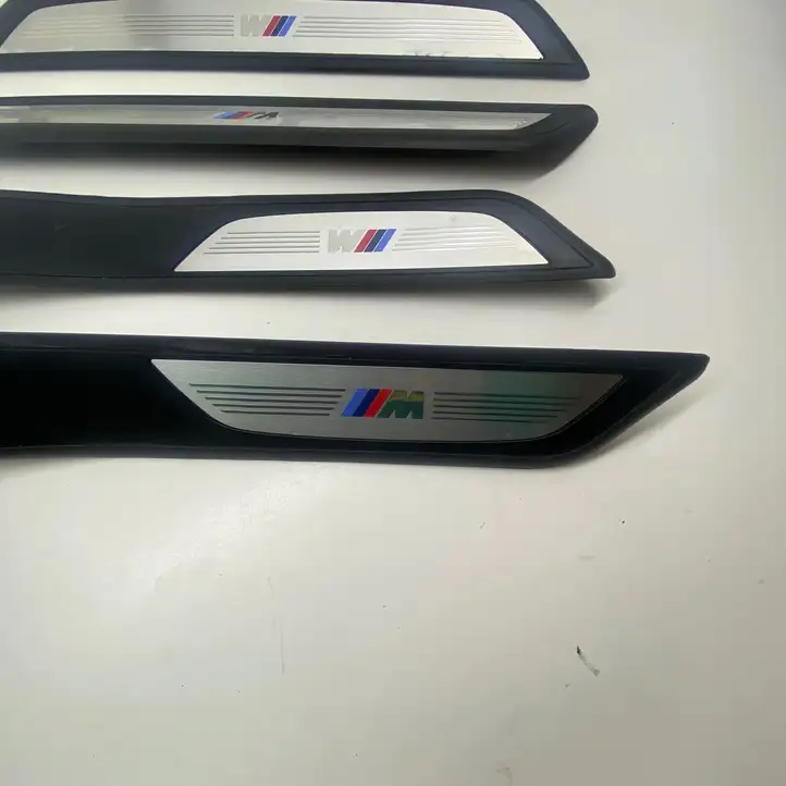 BMW 7 F01 (2008 - 2016) 8046290 Внутренняя отделка переднего порога — фото 2