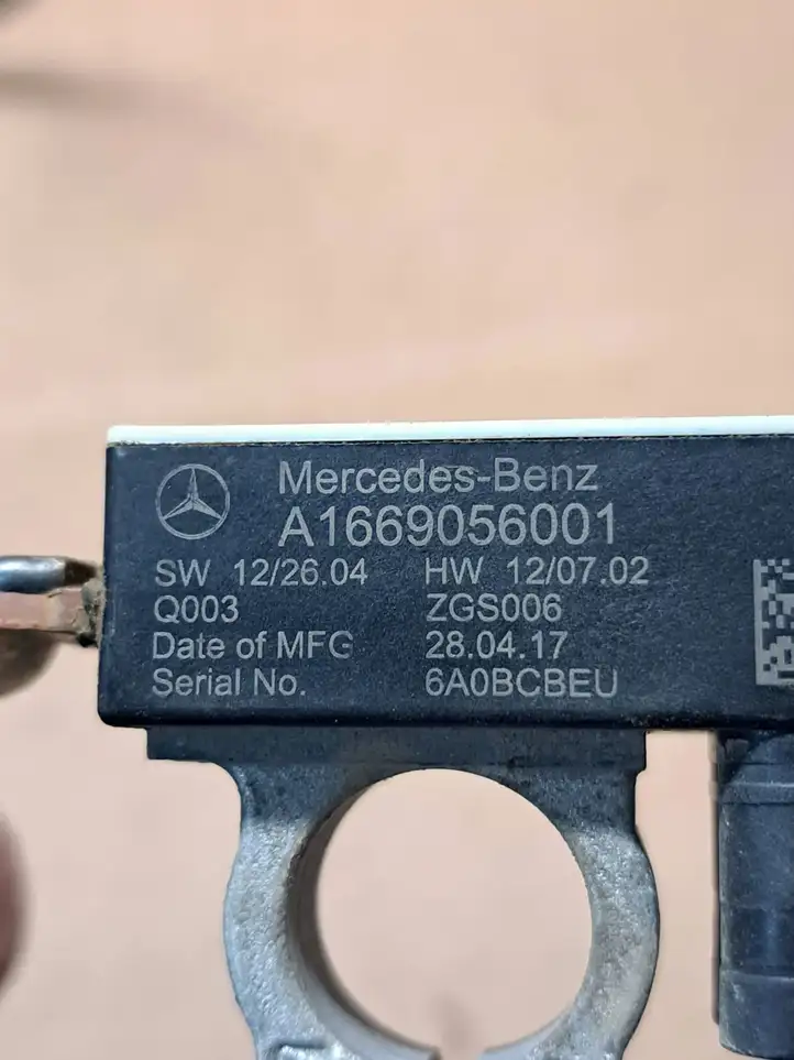 Mercedes-Benz A W176 (2012 - 2018) A1669056001 Минусовой провод аккумулятора — фото 3