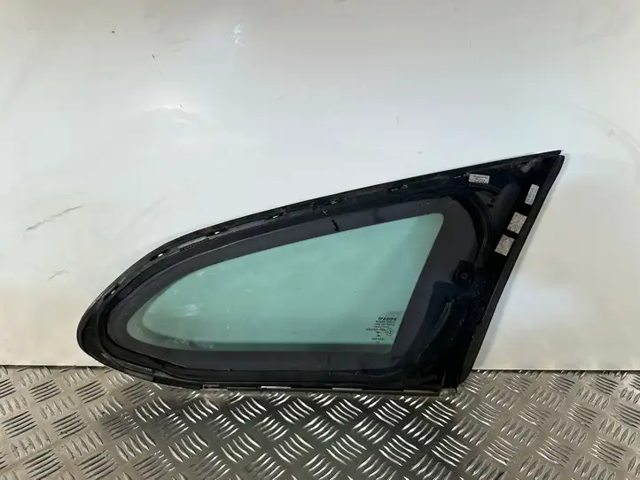 Volvo V60 (2013 - 2018) 31418279 Заднее боковое стекло — фото 4