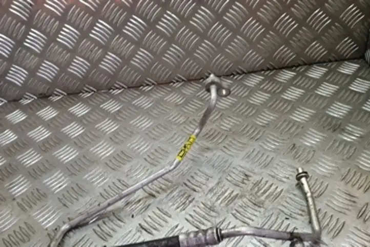 Opel Vectra C (2005 - 2009) 9229653 Трубки и шланги кондиционера — фото 1
