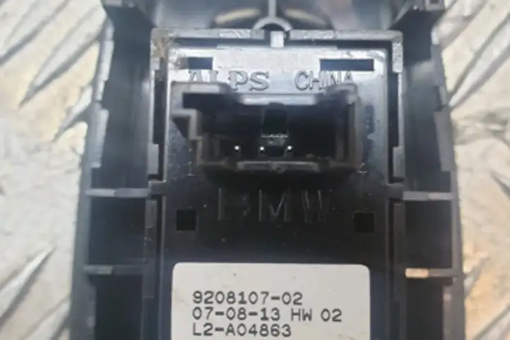 BMW 1 F20 F21 (2011 - 2019) 9208107 Блок кнопок стеклоподъемников — фото 2