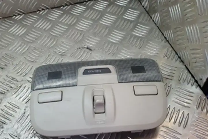 Subaru Outback (2003 - 2007) VC12008 Передняя подсветка — фото 3