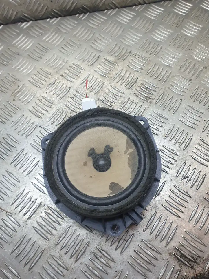 Toyota Yaris Verso (1999 - 2005) 8616052030 Динамики задних дверей — фото 1