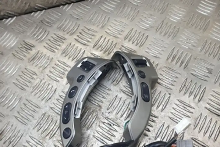 Nissan Qashqai (2013 - 2017) 25550BR01BK540 Кнопки на рулевом колесе — фото 1