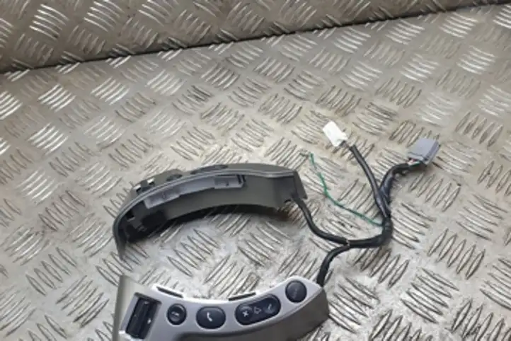 Nissan Qashqai (2013 - 2017) 25550BR01BK540 Кнопки на рулевом колесе — фото 2
