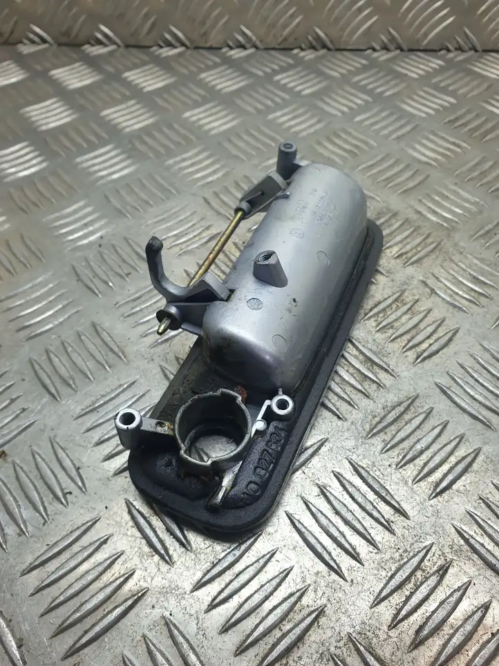 Volkswagen Sharan (2000 - 2003) 6N0827565D Ручка крышки багажника — фото 4