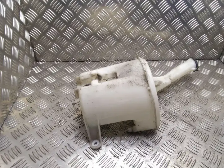 Toyota Yaris Verso (1999 - 2005) 060851017 Бачок омывателя стекла — фото 2