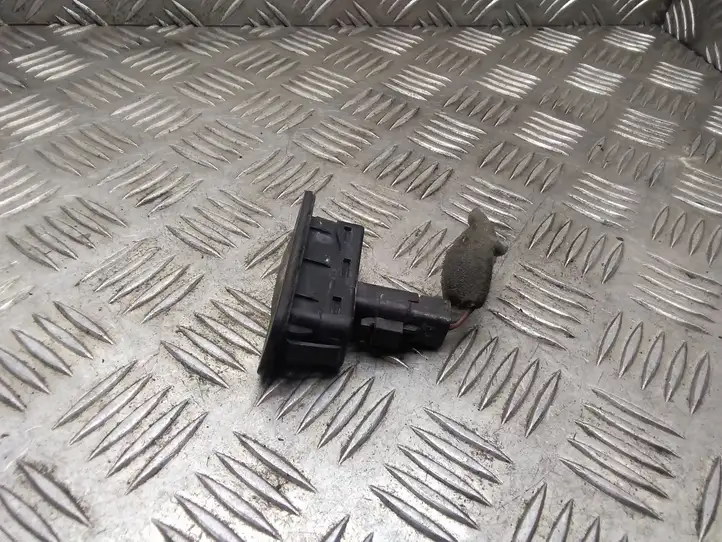 Renault Megane II (2002 - 2005) 8200076256 Кнопка закрытия крышки багажника — фото 2
