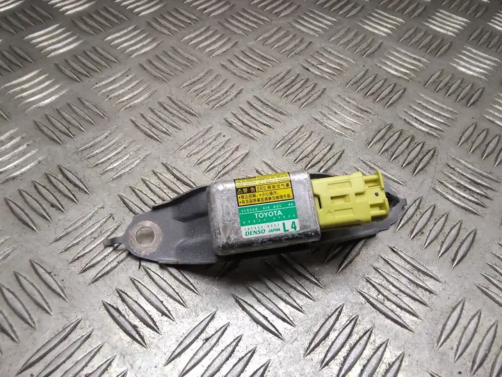 Toyota Prius (XW20) (2003 - 2009) 8983447020 Датчик удара SRS — фото 1
