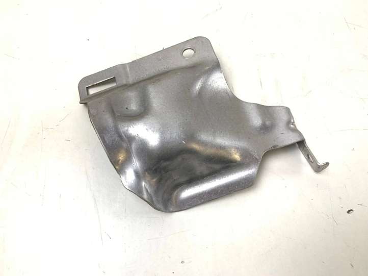 762614104 BMW 5 G30 G31 Kita variklio skyriaus detalė