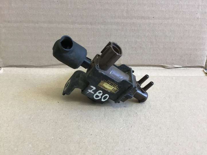 2581927010 Toyota Avensis T220 Solenoidinis vožtuvas