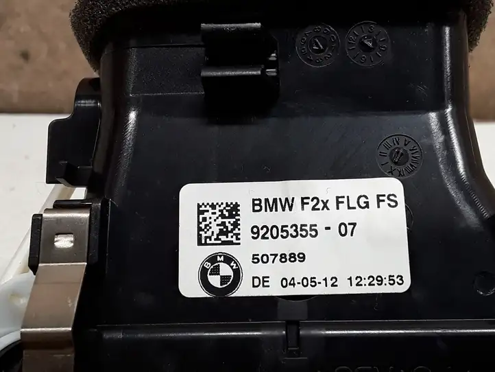 BMW 1 F20 F21 (2011 - 2019) 9205355 Боковой воздушный дефлектор — фото 3