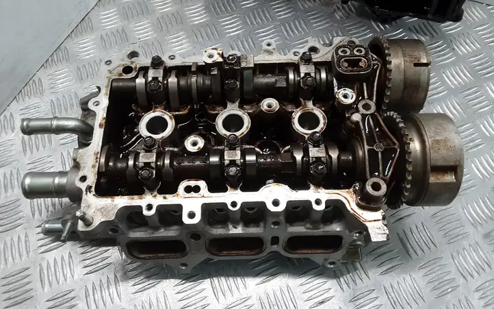 Toyota Yaris (2014 - 2019) 112100Q030 Головка блока цилиндров — фото 4
