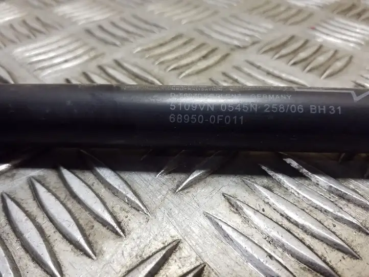 Toyota Corolla Verso AR10 (2004 - 2009) 689500F011 Амортизатор крышки багажника — фото 4
