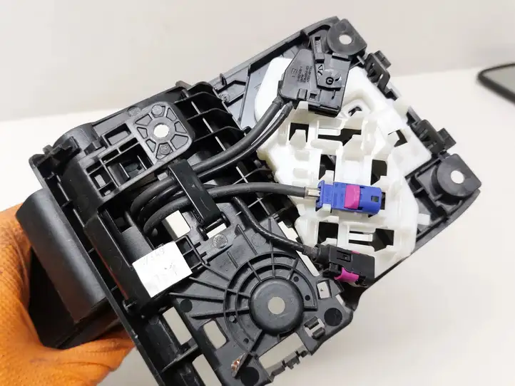 BMW X5 F15 (2013 - 2017) 9285358 Блок GSM — фото 3