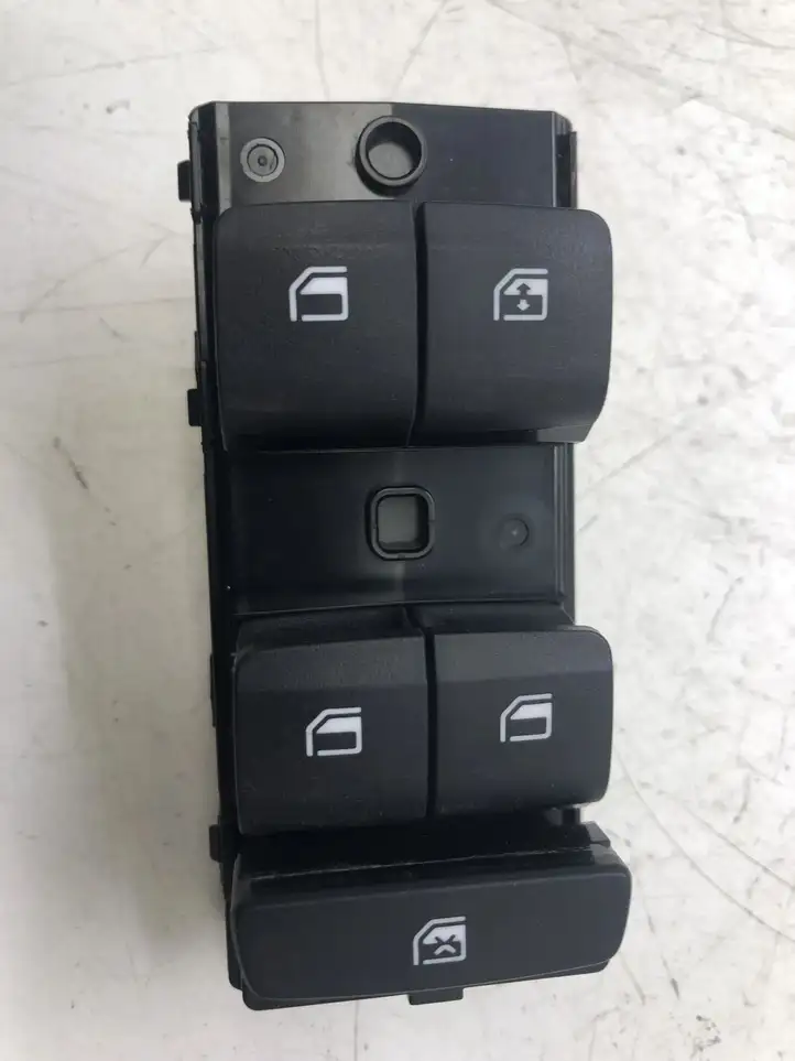 Hyundai i20 (BC3 BI3) (2020 - ) 93571Q0710 Блок кнопок стеклоподъемников — фото 1