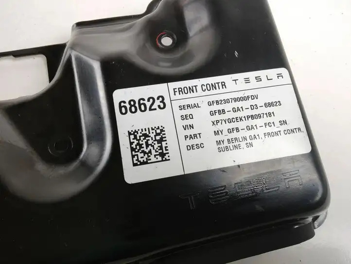 Tesla Model Y (2019 - 2024) 158399110D Модуль комфорта — фото 4