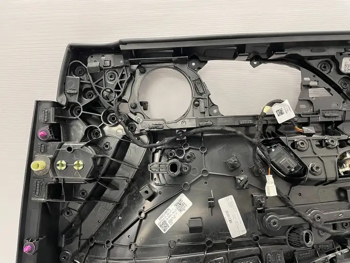 Mercedes-Benz GLE W167 (2019 - ) A167727xxxx Обшивка передней двери — фото 5
