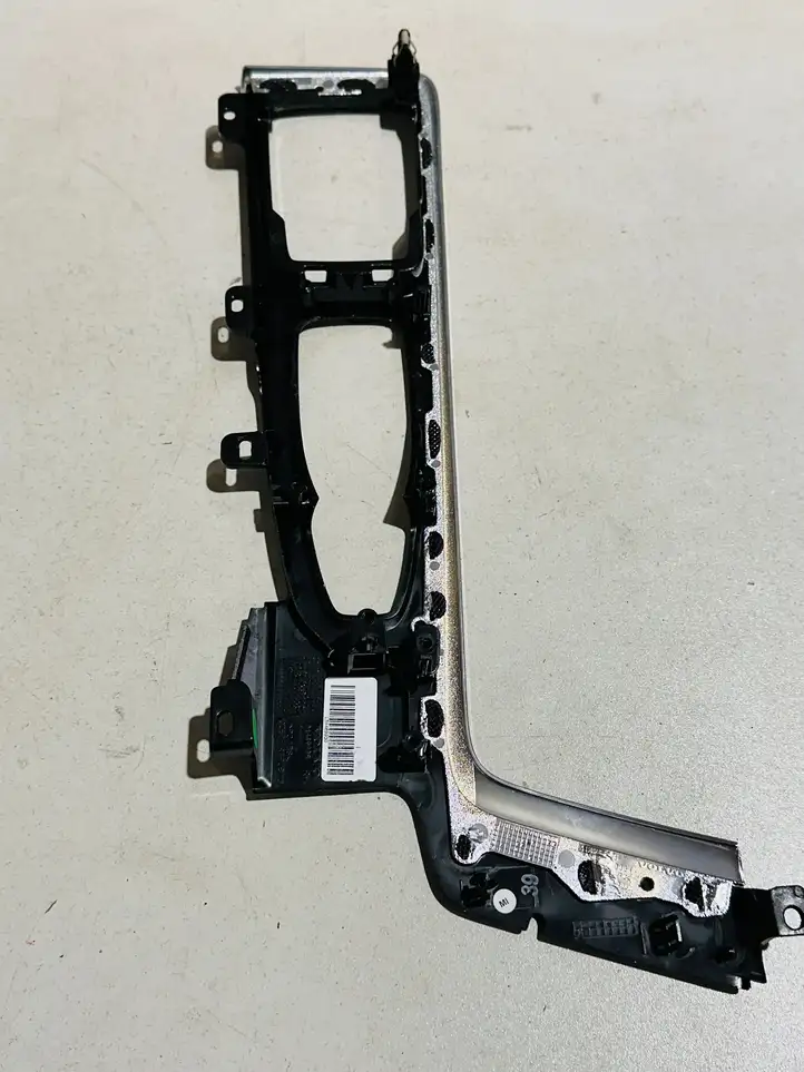 Volvo XC90 (2014 - 2019) 31469930 Декоративная отделка — фото 3