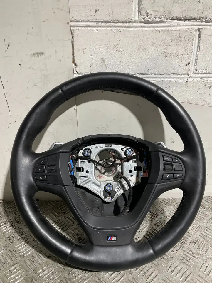 BMW X3 F25 (2010 - 2017) Руль — фото 1