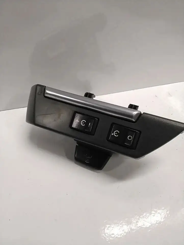 Land Rover Range Rover Sport L320 (2005 - 2009) 5H2214K147FB Кнопки на рулевом колесе — фото 1