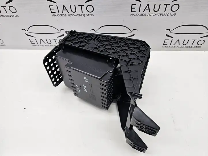 Audi Q5 SQ5 (2008 - 2012) 8R0864981C Ящик центральной консоли — фото 9