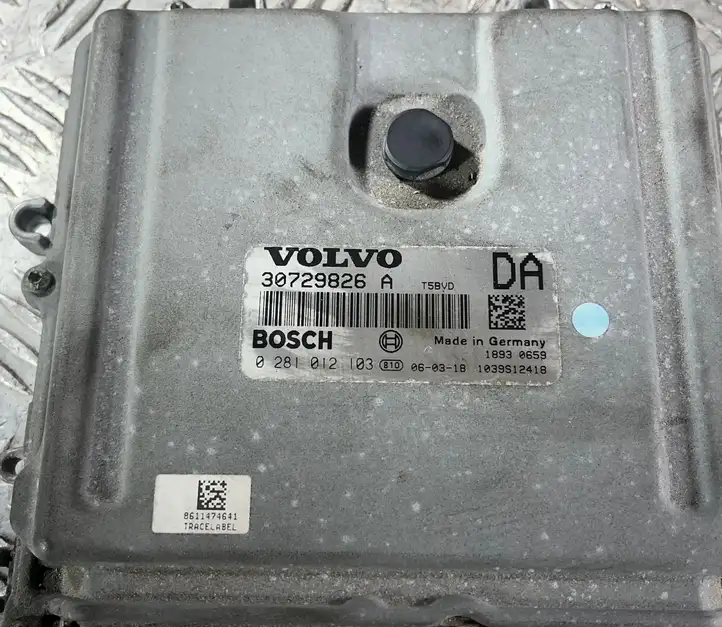Volvo XC90 (2006 - 2014) 30729826A Блок управления двигателем (ЭБУ) — фото 3