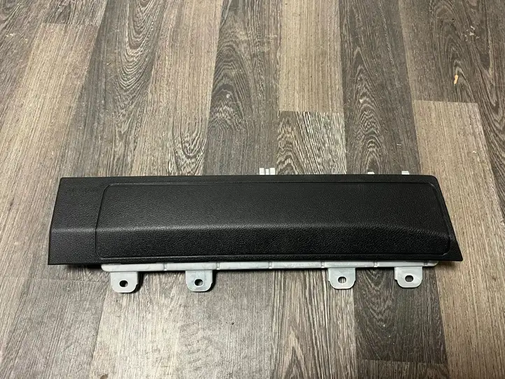 Mercedes-Benz CLA C117,X117,W117 (2013 - 2019) A1768600000 Коленная подушка безопасности — фото 2