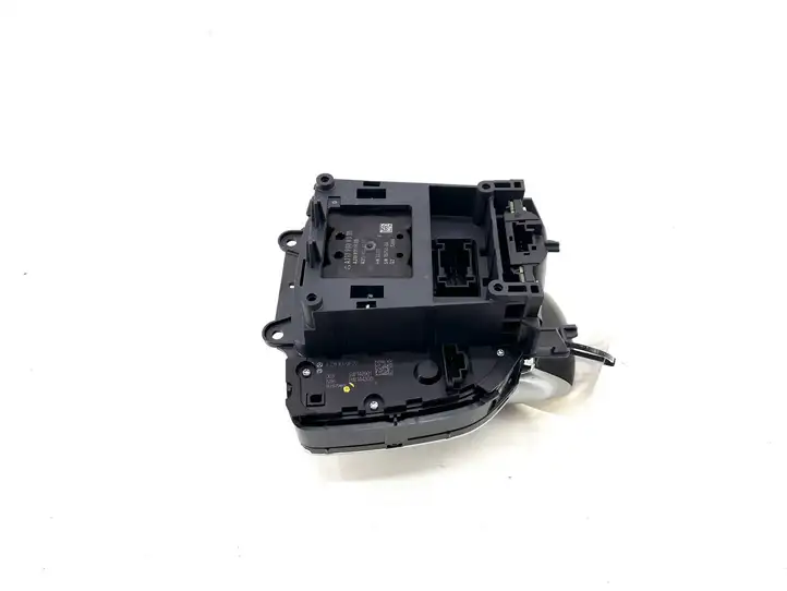 Mercedes-Benz E W213 (2016 - ) A2139004608 Контроллер мультимедийной системы — фото 6
