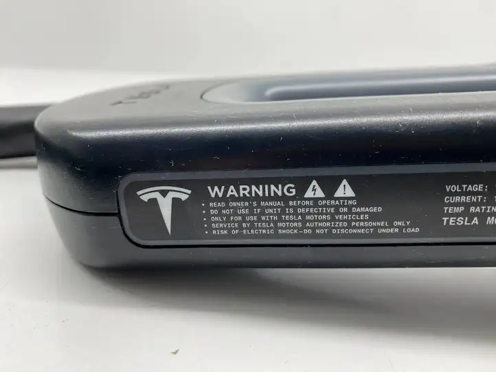 Tesla Model S (2016 - 2021) 103639110d Кабель для зарядки электромобилей — фото 19